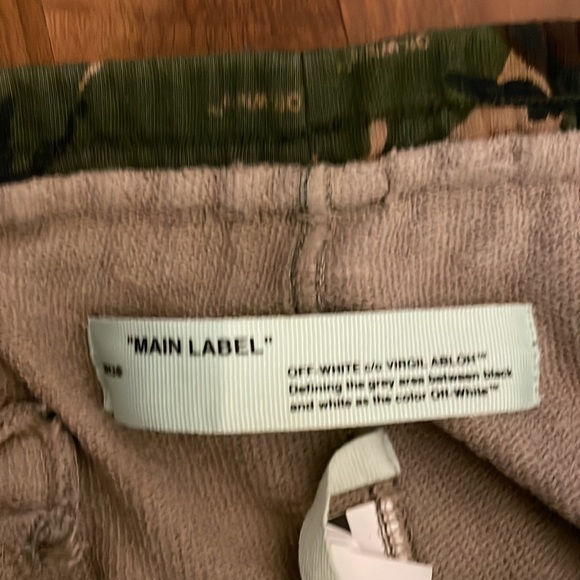 Men’s Off-White c/o Virgil Abloh diagonal camo jogger sweatpants. M. - Picture 7 of 9